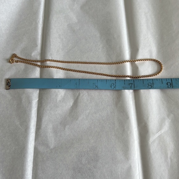 Vintage Amway gold tone metal necklace - Picture 7 of 7